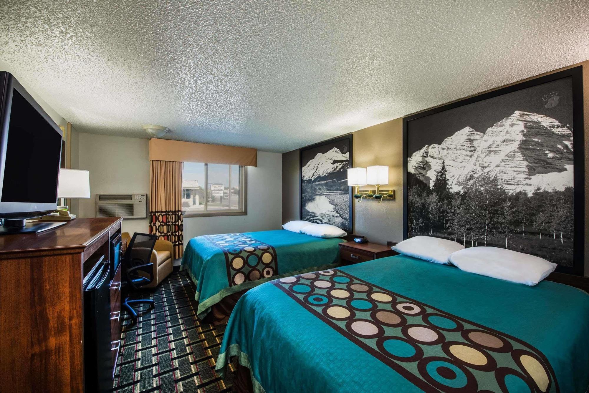 Super 8 By Wyndham Pueblo Hotel Luaran gambar
